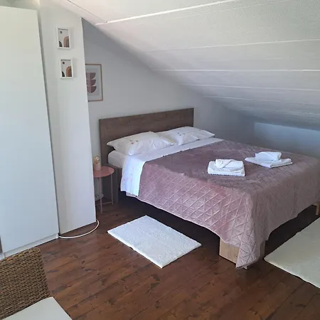 Apartment Mila Mareda